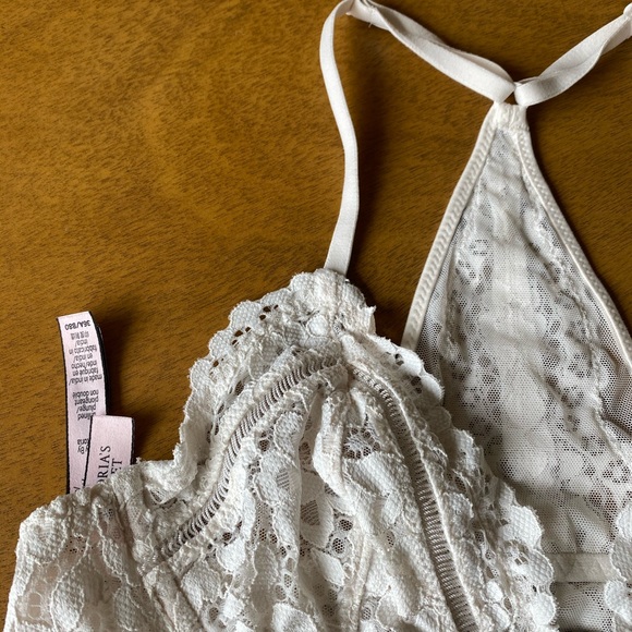 Front Closure Lace Racerback Bra - Picture 3 of 8